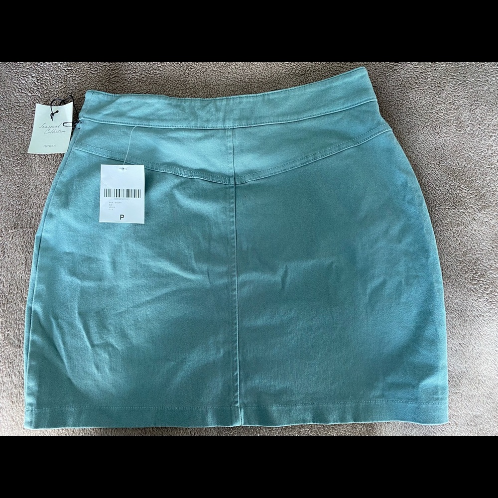 Short Skirt Forever 21 Seasonal Collection Small - Picture 3 of 3